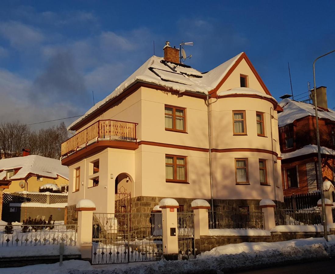 Vila Nejdek - Erzgebirge Aparthotel Bagian luar foto