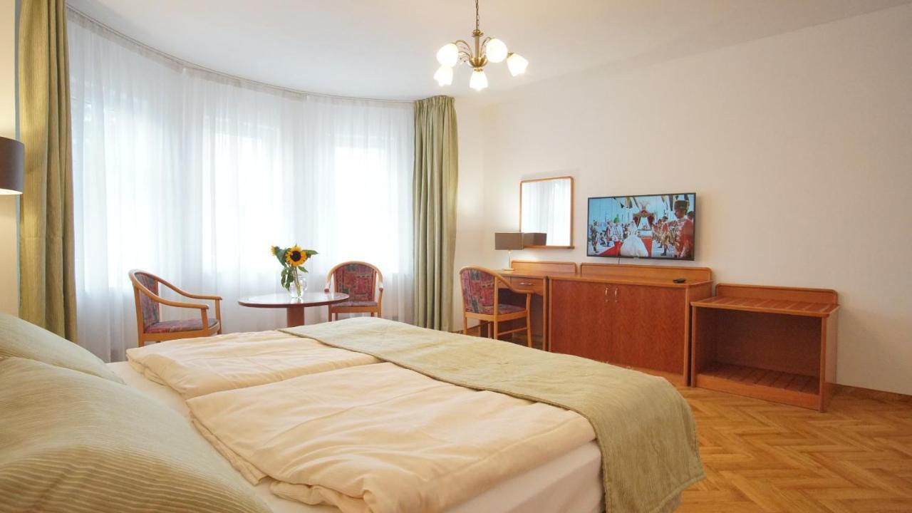 Vila Nejdek - Erzgebirge Aparthotel Bagian luar foto