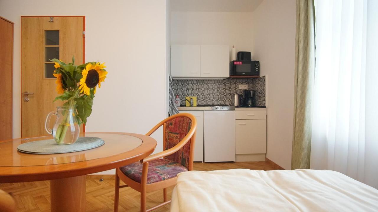 Vila Nejdek - Erzgebirge Aparthotel Bagian luar foto