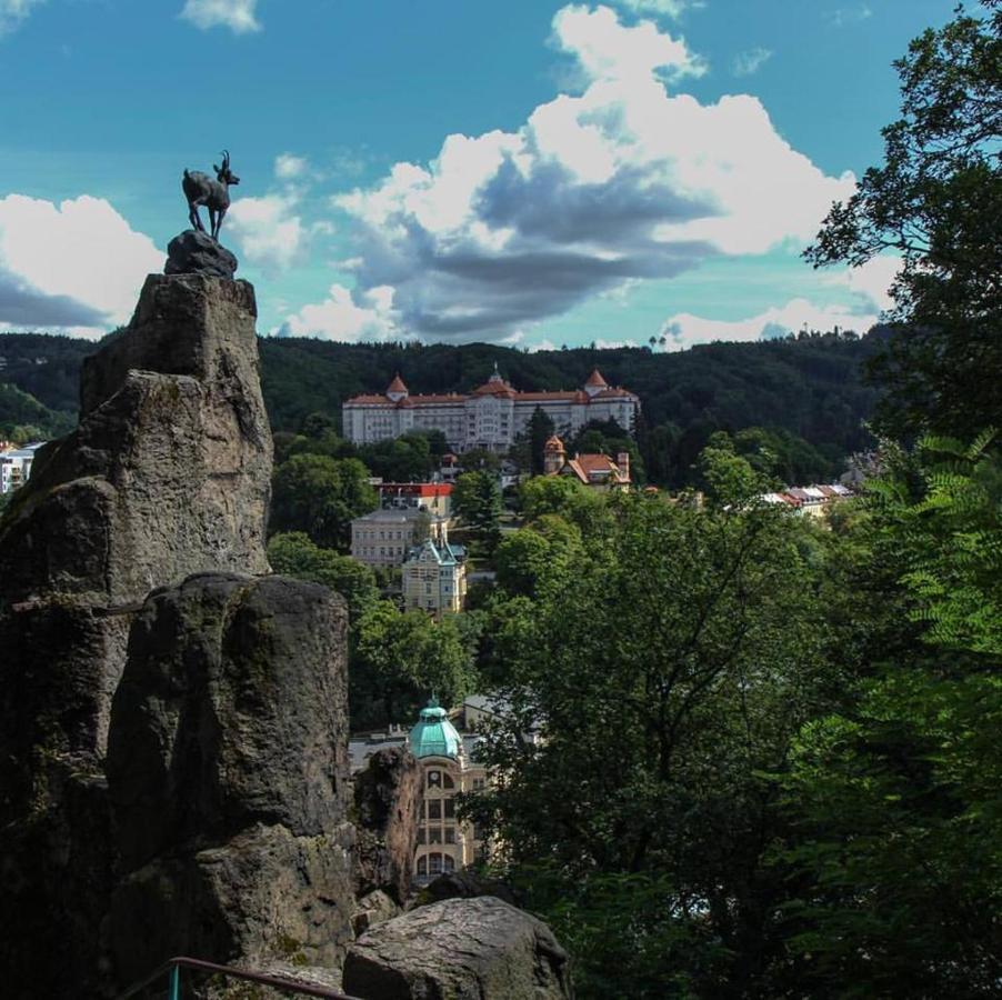 Vila Nejdek - Erzgebirge Aparthotel Bagian luar foto